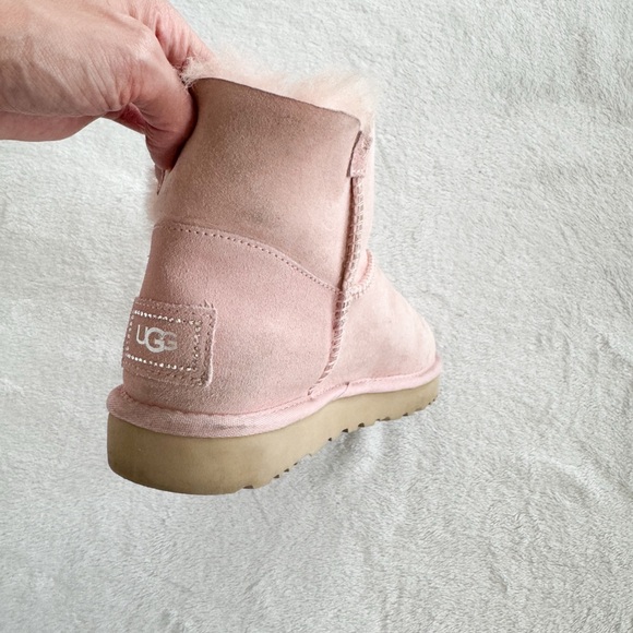 UGG Mini Bailey Button Boots Blush Pink Suede Women’s Size 7 - Picture 10 of 13